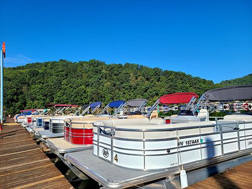 Pontoon-Rentals-On-Sutton-Lake